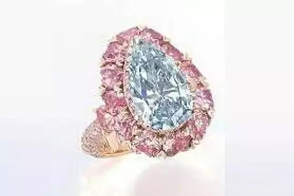 8.72克拉艳彩粉色钻石戒指